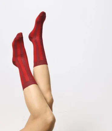 Sarkanas, svītrainas zeķes, Bordo