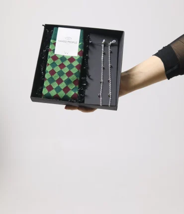 Dāvanu komplekts, zeķes ar rombiem, briļļu ķēdīte