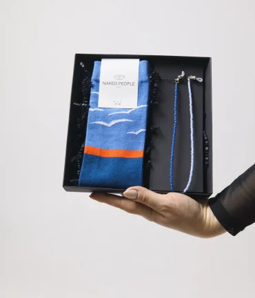 Dāvanu komplekts, zeķes ar jūru, zilas zeķes, zila briļļu ķēdīte